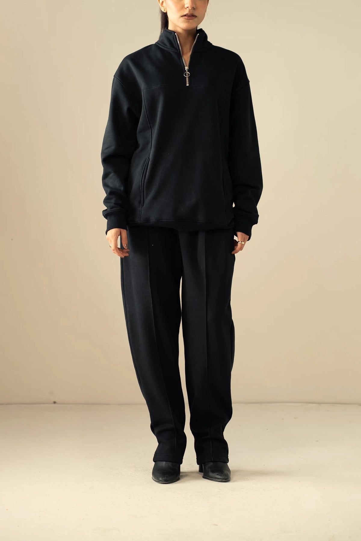 Relaxed Fit Trouser - Black image 8