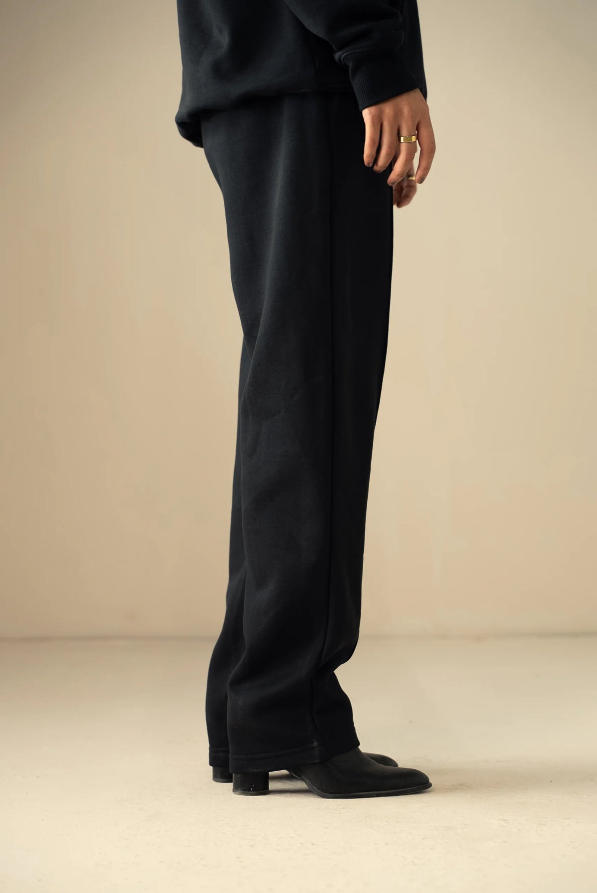 Relaxed Fit Trouser  - Black image 7